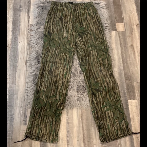 Shannon’s Bug Tamer Other - Real Tree by Shannon’s Bug Tamer double mesh pants pull on camouflage unisex M